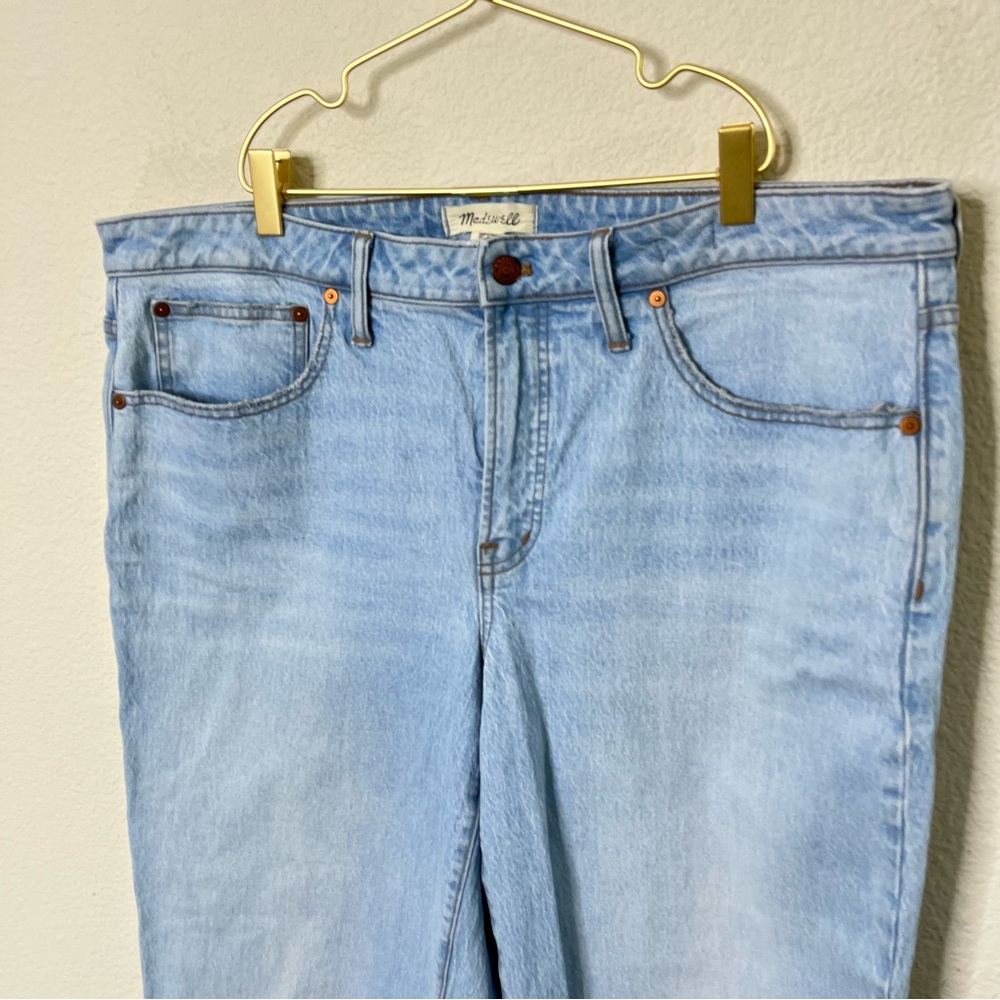 Madewell Light Wash Wide-Leg Jeans - Picture 3 of 7
